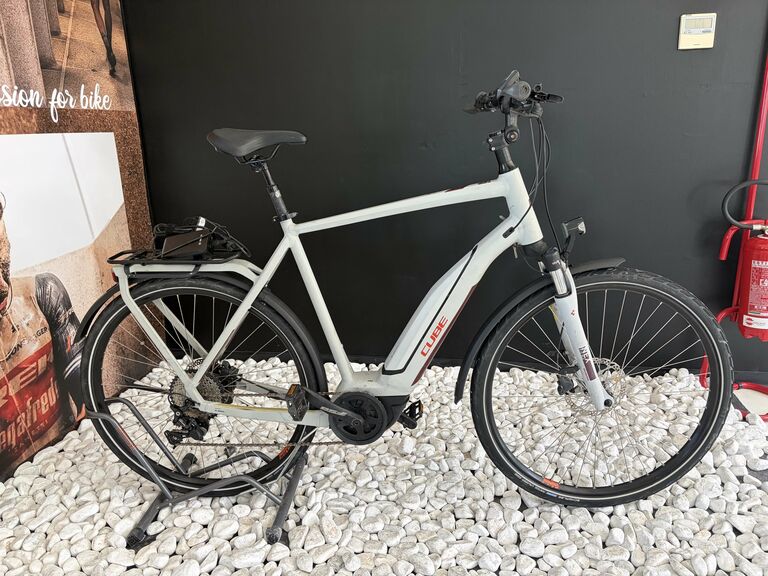 Touring E-bike