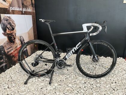 Team Machine SLR01 red